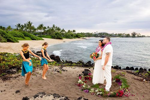 Hawaiian beach wedding celebration